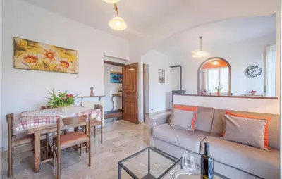 Area soggiorno di Nice Home In San Pietro Vara -Sp-