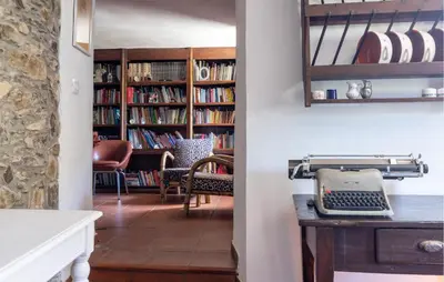 Biblioteca nell'appartamento