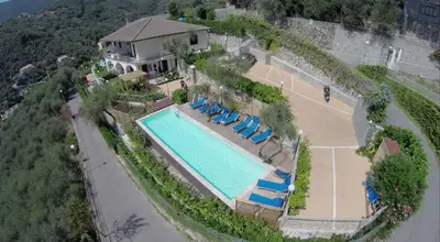 Piscina di I Monili o nelle vicinanze