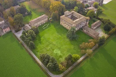 Edificio in cui si trova the country house