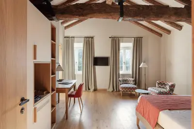 TV o dispositivi per l'intrattenimento presso Relais Roncolo 1888 - Small Luxury Hotels of the World