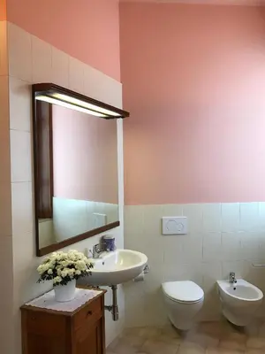 Bagno di La Sosta Fuori Stazione