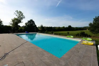Piscina di Room&Breakfast Villa Angela o nelle vicinanze