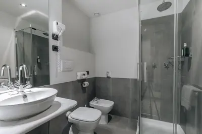 Bagno di Hotel Continental