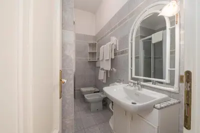 Bagno di 331 - Lord Nelson Appartamento Fronte e Vista Mare 4