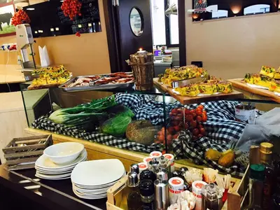 Cibo presso l'hotel o nelle vicinanze