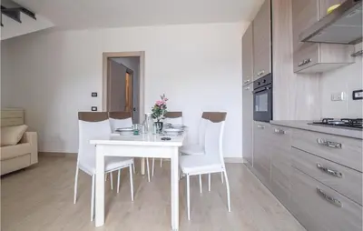 Cucina o angolo cottura di La Casa Gialla