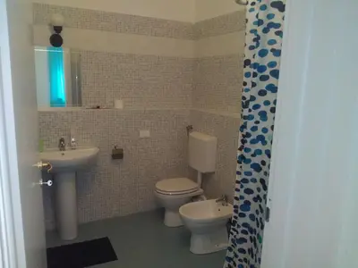 Bagno di NOEMI & JULIENNE