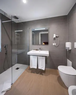 Bagno di Hotel Excelsior Pavia