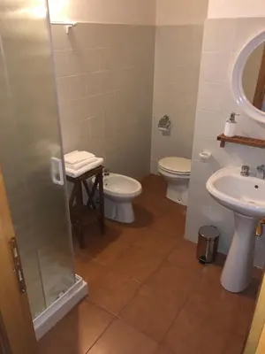 Bagno di La vecchia canonica