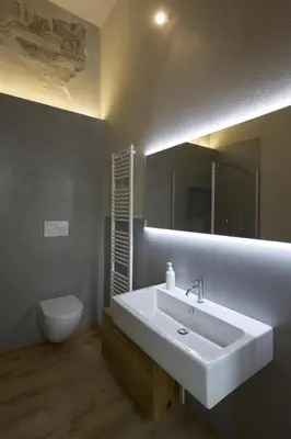 Bagno di Appartamento affrescato 180mq in palazzo del 600 a Mantova
