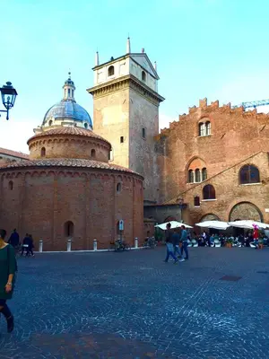 Ospiti di RESIDENZA VIRGILIANA SUITE con terrazza-Centro Storico