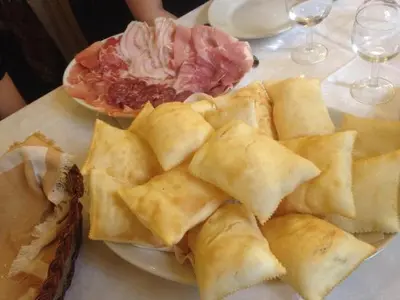 Cibo presso l'appartamento o nelle vicinanze