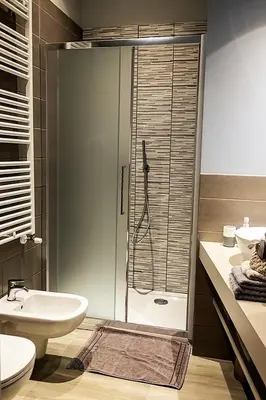 Bagno di MONOLOCALE VICINO MILANO 2