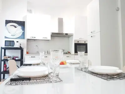 Cucina o angolo cottura di LAB3 City Private Apartment - 2 Bedrooms