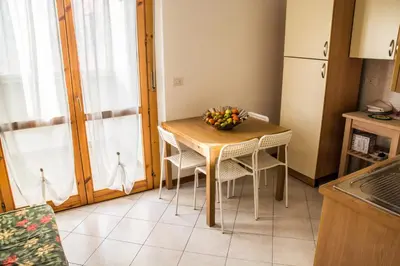 Cucina o angolo cottura di FuoriPorta Affitti Brevi - New A Casa da Ida
