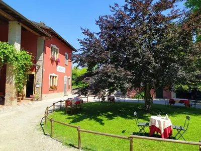 Giardino di AGRITURISMO LE CORTI DELLA GUALDANA