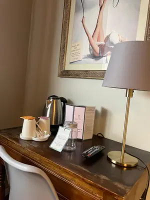 Set per la preparazione di tè e caffè presso Le Camere di Bsuites Affittacamere