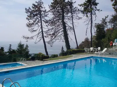 Piscina di Elegant and Sea View Excelsior Apartment o nelle vicinanze