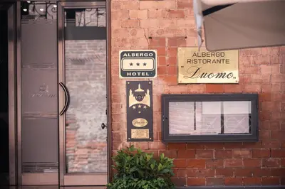Certificato, attestato, insegna o altro documento esposto da Hotel Duomo Cremona
