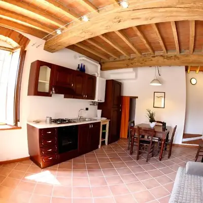 B&B Stradivari