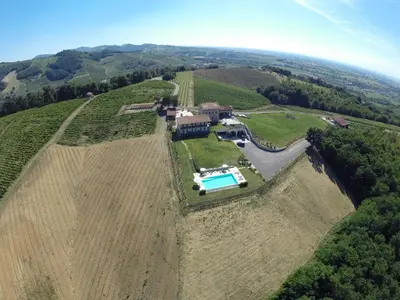 Piscina di Prime Alture Wine Resort o nelle vicinanze