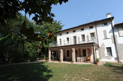 Edificio in cui si trova the country house