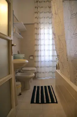 Bagno di LA DIMORA DEGLI ELFI casa vacanza