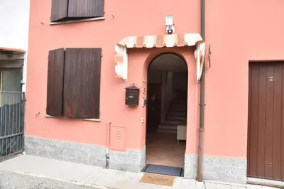 Facciata o entrata di Casa Emanuela, Il nostro Nido d'amore