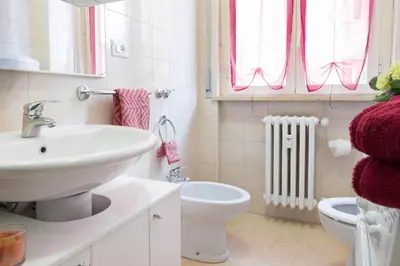 Bagno di GuestHost - Parma Railway Station Lovely Apartment