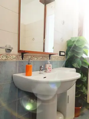 Bagno di Guest Holiday Filangieri 1