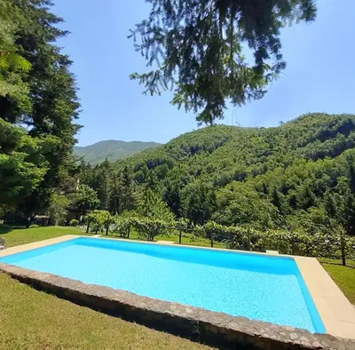 Piscina di Il Bosco di Campo Marzano green & sky o nelle vicinanze