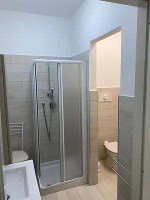 Bagno di senza pensieri via 4 novembre/via diaz