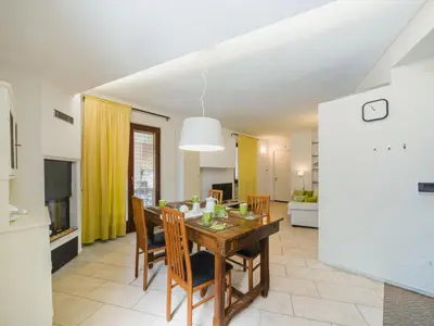 Cucina o angolo cottura di Holiday Home Casa Melograno by Interhome