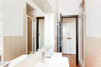 Bagno di GuestHost - Migliarina Cozy Apartment