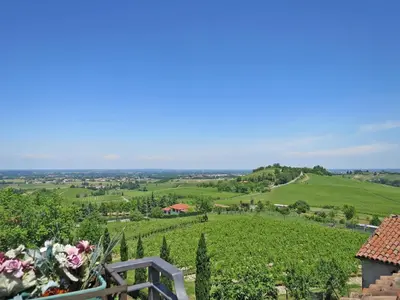 Paesaggio naturale nelle vicinanze della villa
