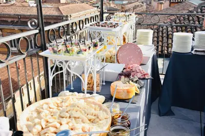 Cibo presso l'hotel o nelle vicinanze