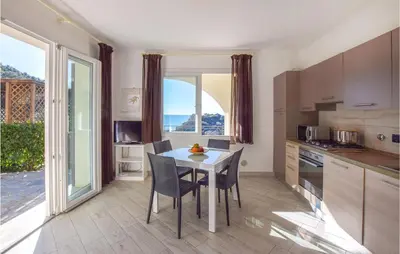 Cucina o angolo cottura di Nice Apartment In Moneglia With Wifi