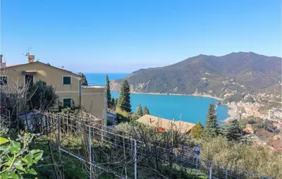 Paesaggio naturale nelle vicinanze della casa vacanze