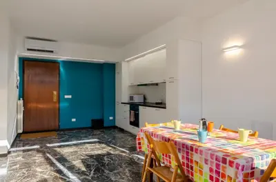 Cucina o angolo cottura di JOIVY Spacious Apt for 6, Near Train Station and Beach