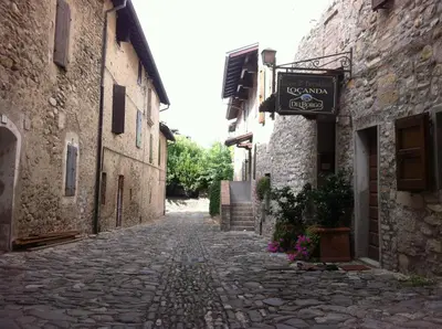 Il quartiere o una zona nella vicinanze of country house