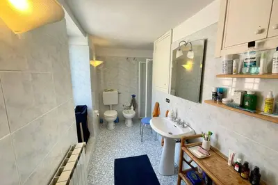 Bagno di Framura, Ampio appartamento con terrazzo vista mare