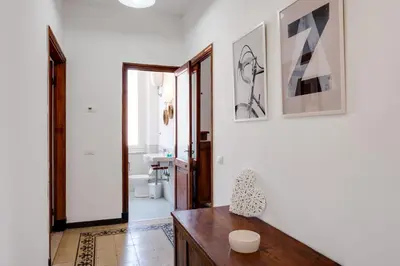 Planimetria di GuestHost - Piazza Concordia Apartment with Balcony