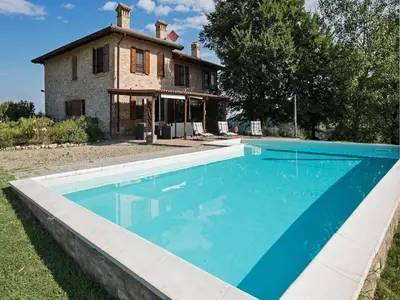 Piscina di Sunny holiday home with swimming pool o nelle vicinanze