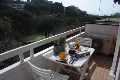 Balcone o terrazza di RAGGIO DI SOLE - pool, tennis, parking, sea view & relax
