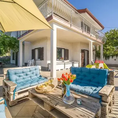 Lovely Home In Moneglia With Wifi