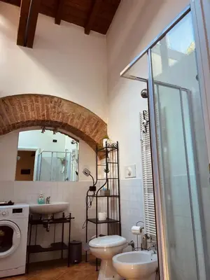 Bagno di LOFT DEI LUPI Elegante appartamento a 260 m dal Duomo free parking