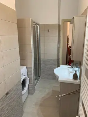 Bagno di Casa Bianca 2 - confortevole in centro a Moneglia