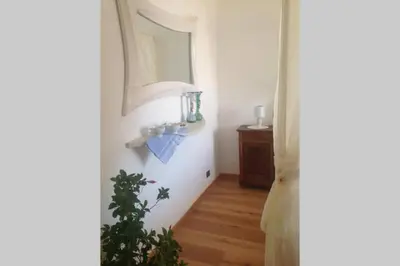 Planimetria di splendido appartamento vista mare