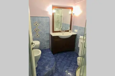 Bagno di splendido appartamento vista mare